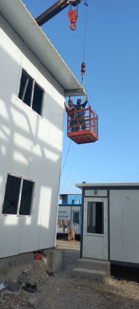  نصب پنجره ساندویچ پانل