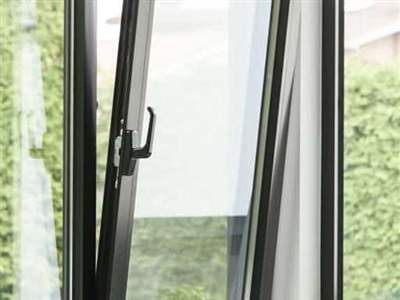 پنجره دوجداره یزد